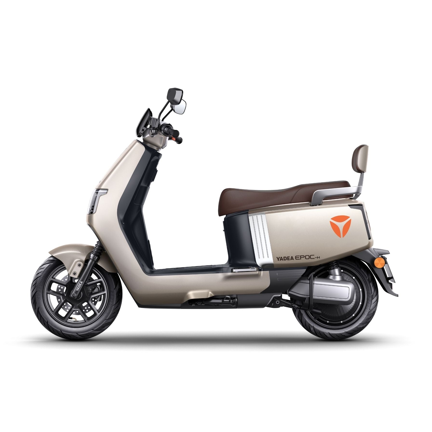 YADEA EPOC elektromos robogó (72V 38Ah grafén, 45km/h, 3200W, 150N·m, 80kg)